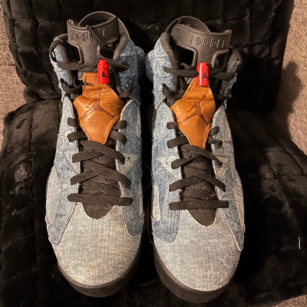 Retro Jordan 6 Washed Denim size 12 Gently Used—Like New